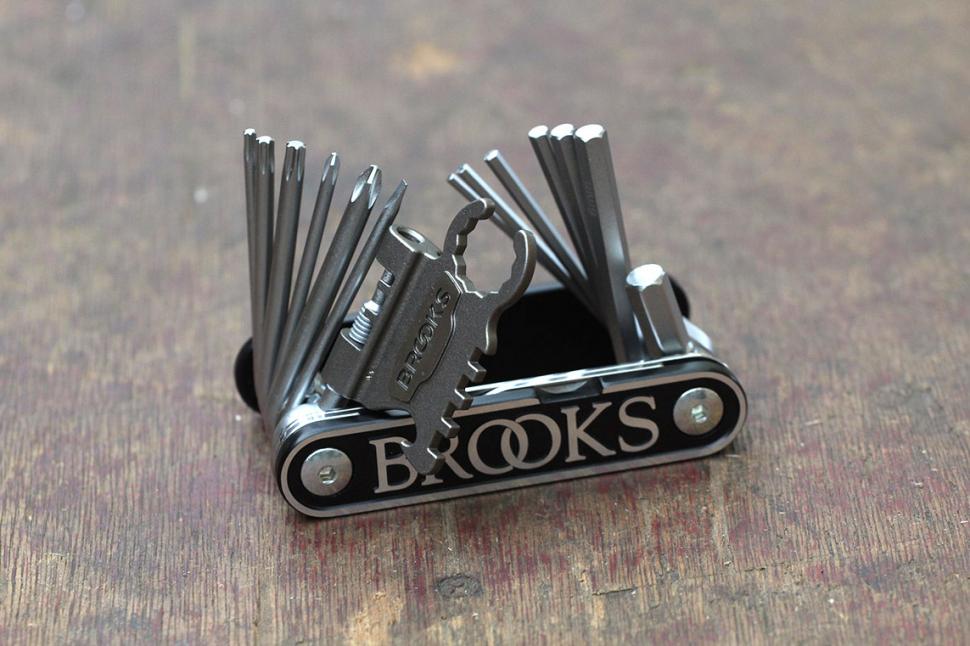 Brooks MT21 MultiTool 21 Fonksiyonlu Alyan Çakı Seti
