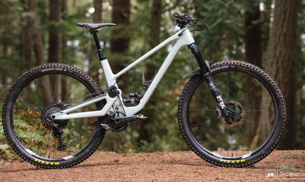 Elite Cannibal XC Bisiklet Matara Kafesi Grigio Skin Soft Touch 0175008 - Görsel 4