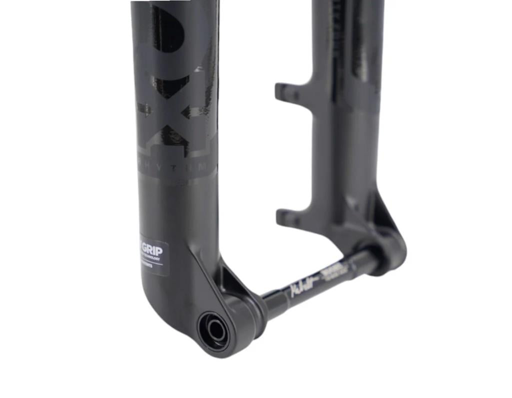 FOX Float 34 Rhythm 130mm Gidondan Kilitlemeli Havalı Ön Maşa 1.1/8-1.5mm 15x110 Sokma Milli Remote Grip 0874