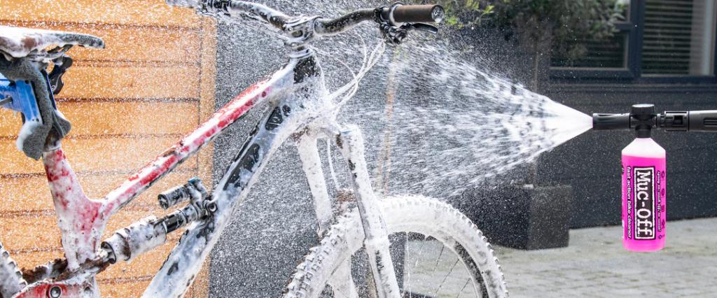 Muc-Off Pressure Washer Yıkama Makinesi ve Yıkama Seti