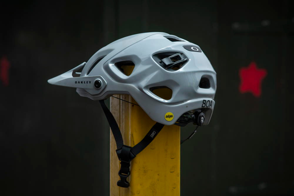 Oakley DRT5 Maven Mips Boa Ionic+ Bisiklet Kaskı FOS901303 12Q Satin White Medium 55-59cm - Görsel 17
