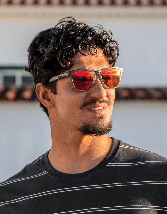 Oakley Frogskins Range Güneş Gözlüğü 928403 Matte Carbon Blue Milkshake Prizm Black