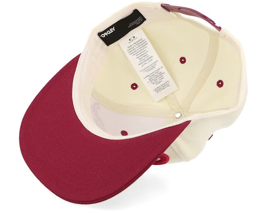 Oakley Mark III Flat Brim Şapka FOS901496 1AD Arctic White Iron Red