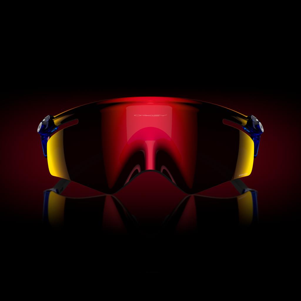 Lunettes de soleil Oakley QNTM Kato 9481D Crystal Blue Prizm Ruby 948105