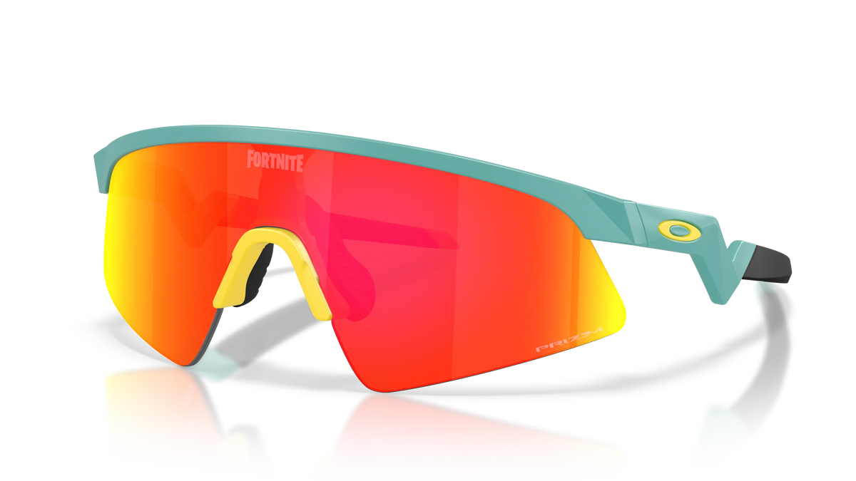 Oakley Resistor Sweep Fortnite Özel Seri Genç Güneş Gözlüğü J901515 Matte Pacific Prizm Ruby