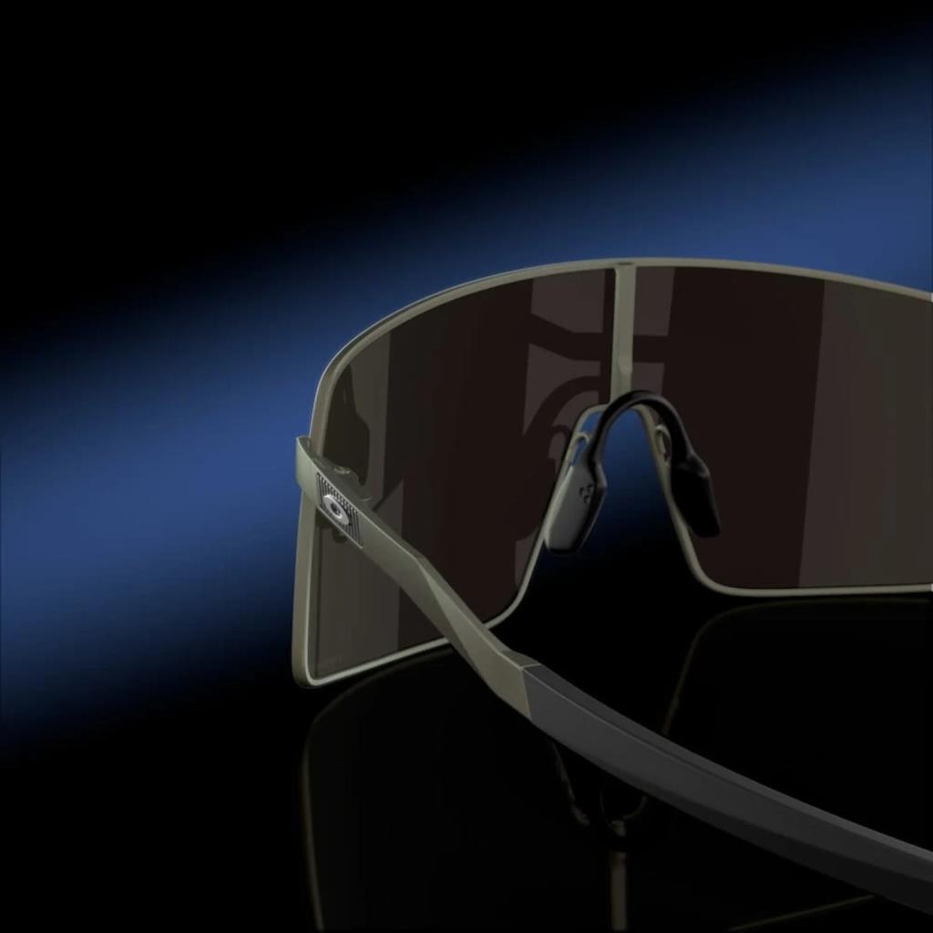 Oakley Sutro TI Cycling Sunglasses Satin Lead Prizm Sapphire