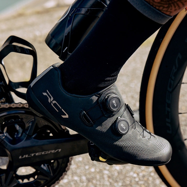Велосипедные шоссейные туфли Shimano SH-RC703 широкая колодка ESHRC703MCW01E