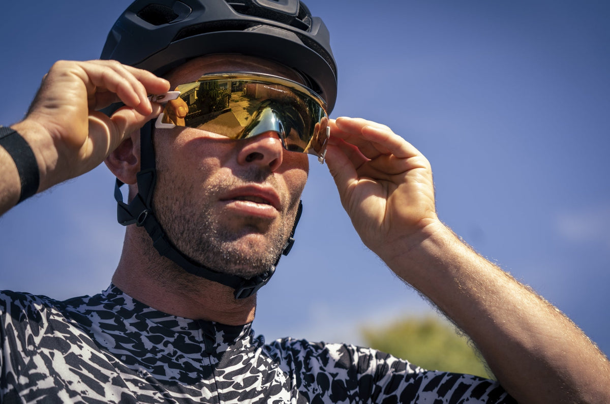 Bisiklet Gözlüğü Seçerken Cam Rengi Neden Önemlidir? Oakley Prizm™ Teknolojisi