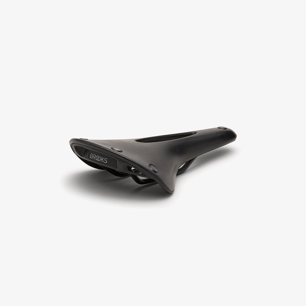 Brooks C17 Carved Sele 164mm Siyah 146354