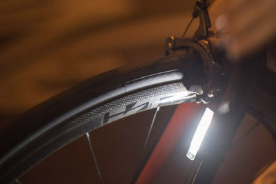 Knog Blinder Plus Usb Şarjlı Bisiklet Ön Aydınlatma FAR-220 - Görsel 11