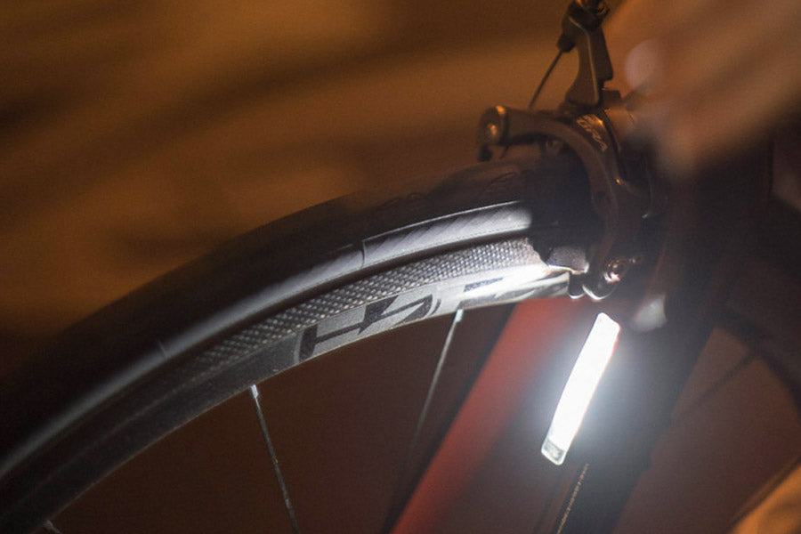 Knog Blinder Plus Usb Şarjlı Bisiklet Ön Aydınlatma FAR-220 - Görsel 11