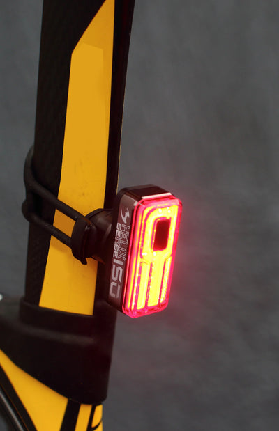 Éclairage arrière Moon Helix Sense 150 lumens, rechargeable par USB