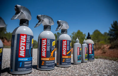 Motul Frame Clean Tour De France Onaylı Kadro Temizlik Sıvısı 500ML 111383 - Görsel 2