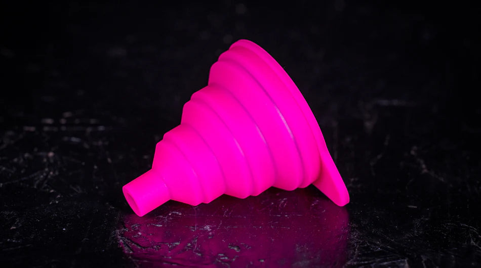 Muc-Off Mini Katlanır Yağ Hunisi