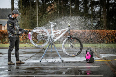 Muc-Off Pressure Washer Yıkama Makinesi ve Yıkama Seti