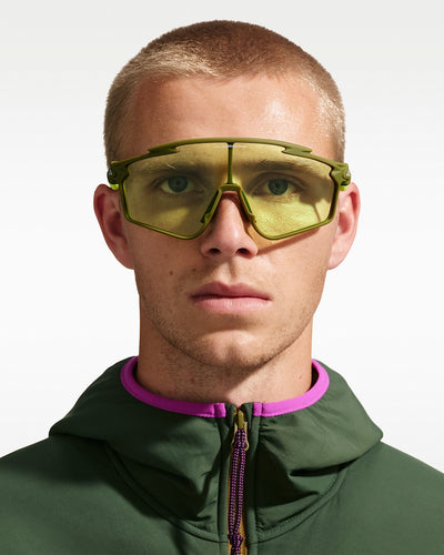 Nike ACG Vista Vert E Güneş Gözlüğü IQ9349X-368 Low Light Volt Matte Olive Flak Faible Tension De Lumiere