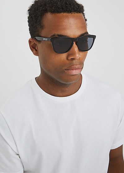Oakley FrogSkins Polarize Güneş Gözlüğü Matte Black Prizm Black Polarized 9013