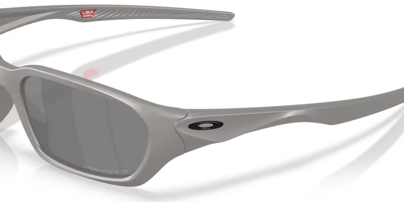 Oakley TerraForma Polarize Güneş Gözlüğü 953005 Titanium Prizm Black Polarized