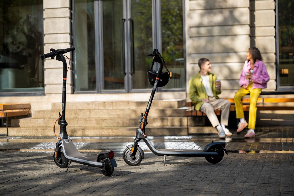 Segway Ninebot E2 PLUS II Elektrikli Scooter