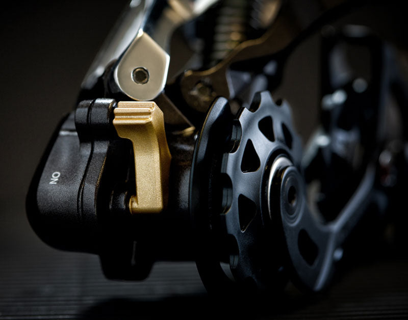 Shimano Saint RD-M820 Kısa Bacak Arka Aktarıcı Shadow+ 10 Vites IRDM820SS1 - Görsel 3